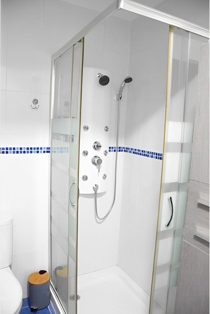 RECOMENDADO: Wifi+ 12 min ayto + 4 habs dobles + PARKING Oviedo Exterior foto