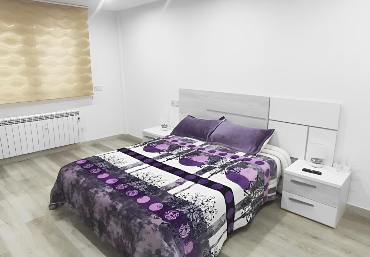 RECOMENDADO: Wifi+ 12 min ayto + 4 habs dobles + PARKING Oviedo Exterior foto